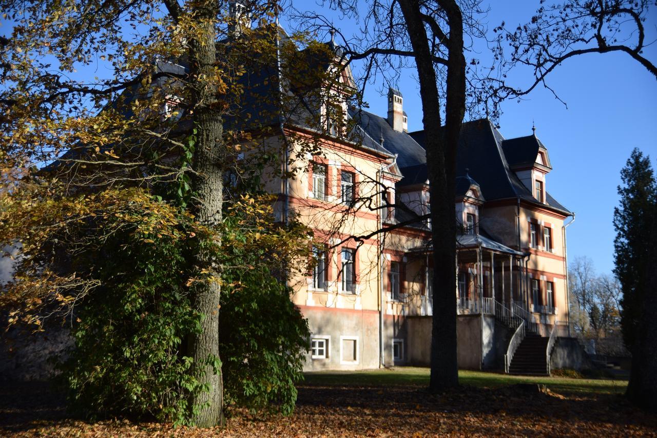 Hotel Mooste mõisa Linakoja külalistemaja Exterior foto